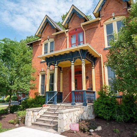 The Woodbridge House Hotel Kingsville Екстериор снимка