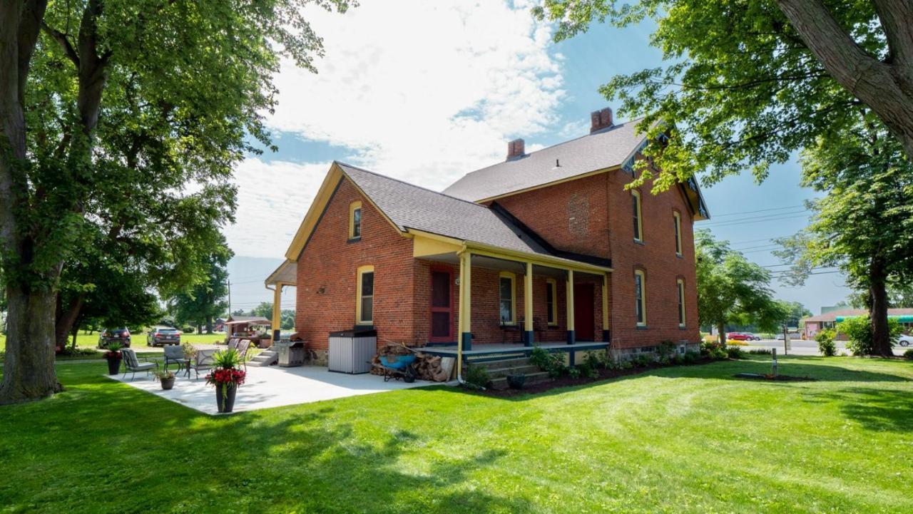 The Woodbridge House Hotel Kingsville Екстериор снимка