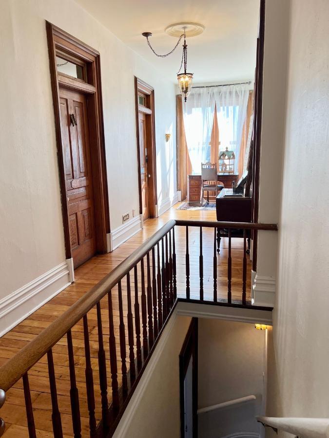 The Woodbridge House Hotel Kingsville Екстериор снимка